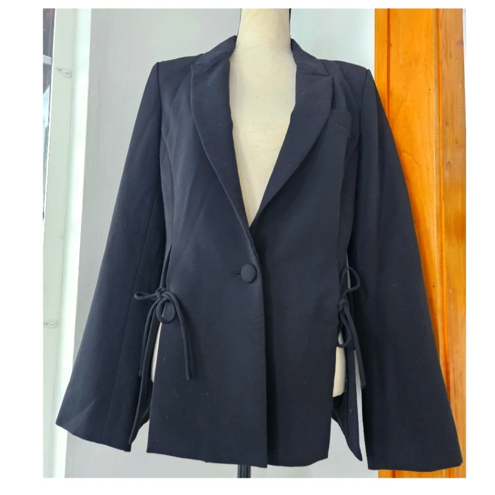 Prabal Gurung Black Tie Blazer, Size 8 - Picture 7 of 15